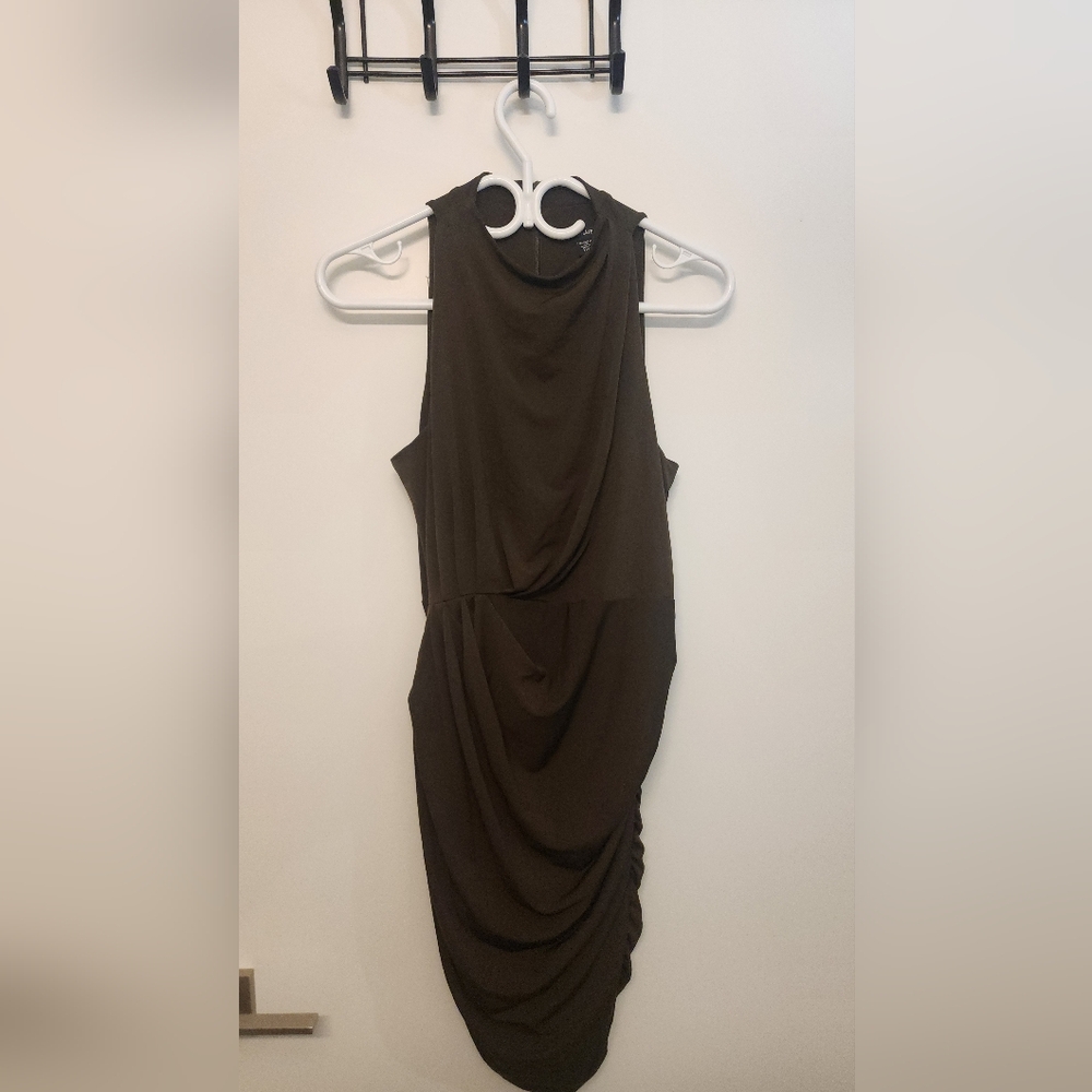 NWOT Le Chateau Elegant Green Midi Dress size S